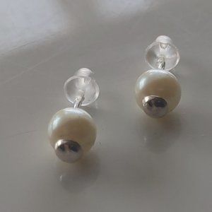 .925 Silver Vintage Stud Post Earrings 0.6 Grams
